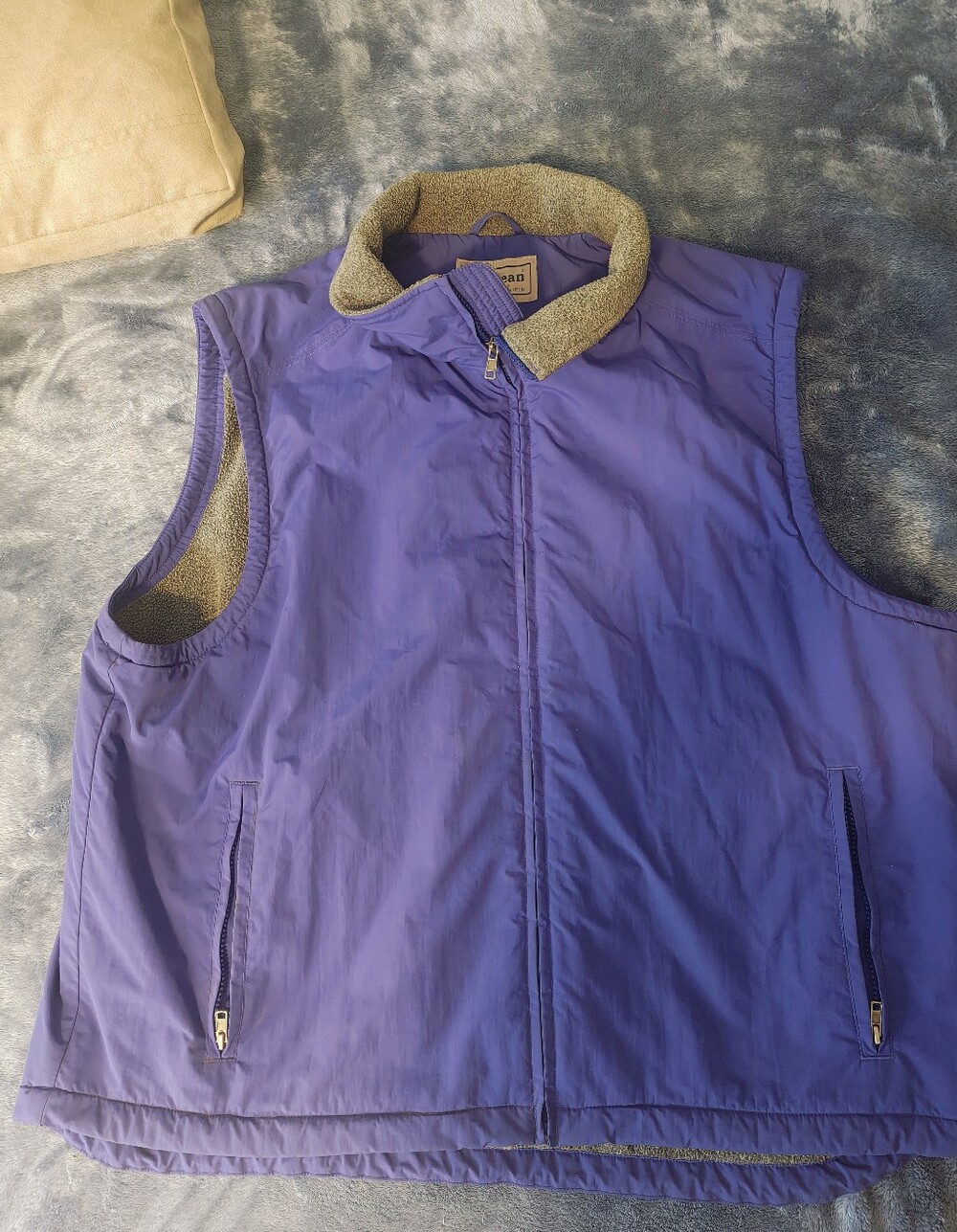 Men's vintage L.L. Bean fleece-lined Zip nylon vest EUC Size XXL